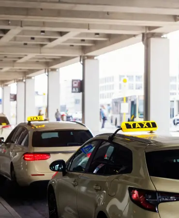 Ceyhan–Adana Havalimanı (Şakirpaşa) Transfer Rehberi: Zamanında ve Güvenle Ulaşın